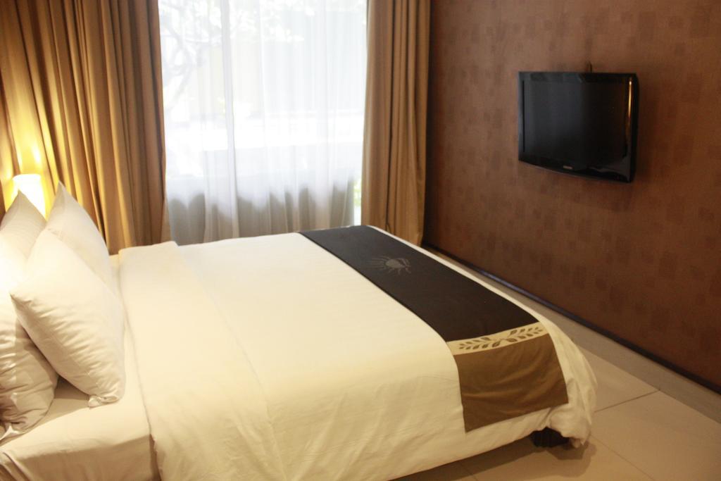 100 Sunset Boutique Hotel Kuta  Exterior photo
