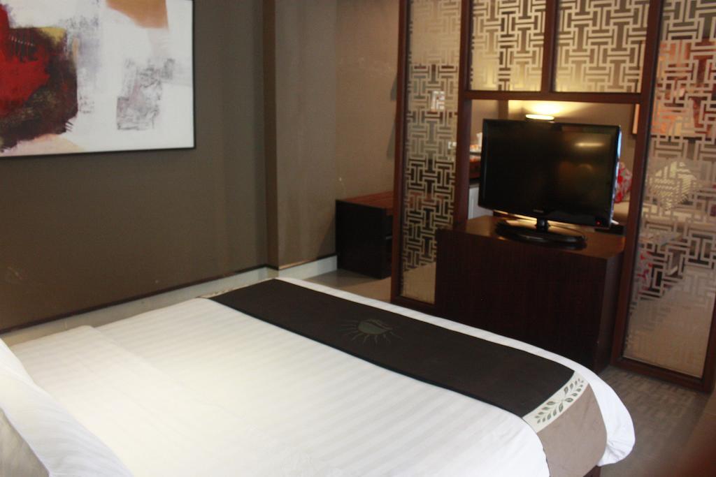 100 Sunset Boutique Hotel Kuta  Exterior photo