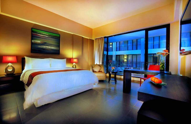 100 Sunset Boutique Hotel Kuta  Exterior photo